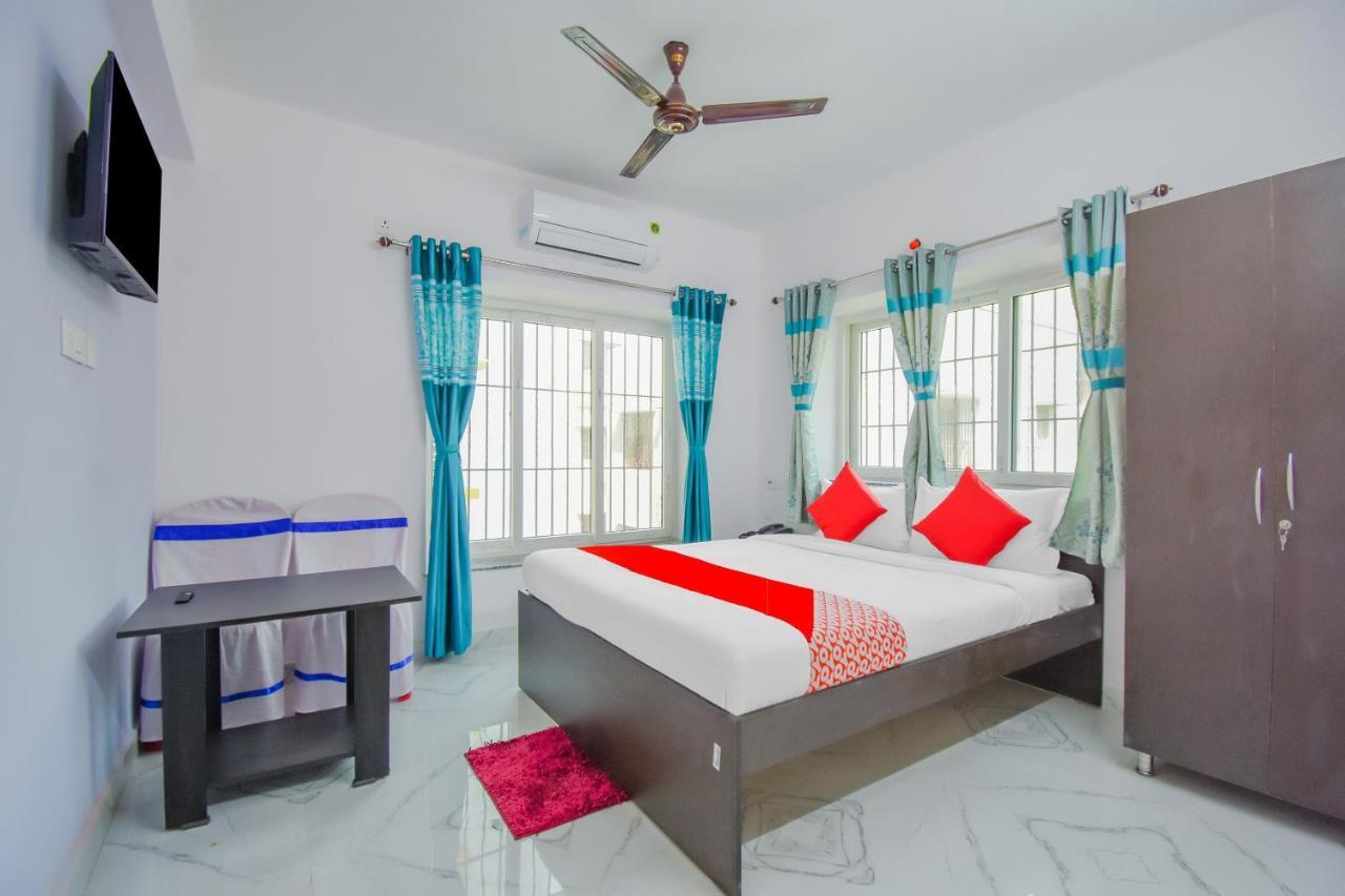 OYO 79759 M2 Inn Kolkata Bagian luar foto